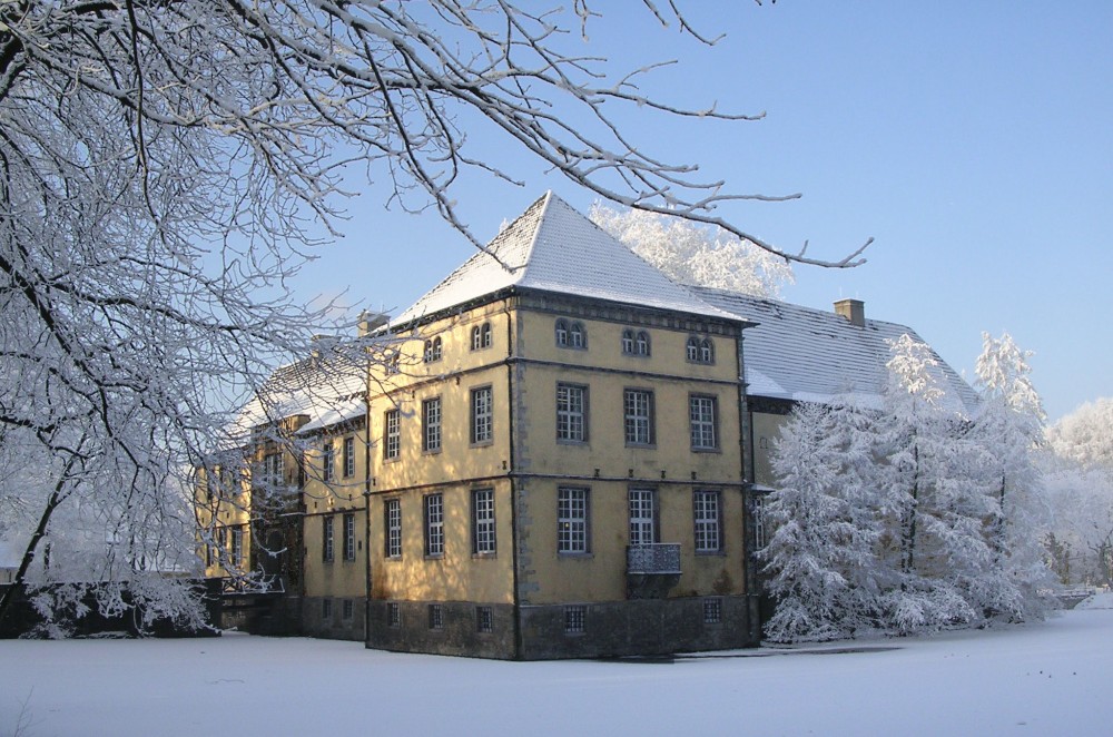 Schloss Strünkede im Schnee